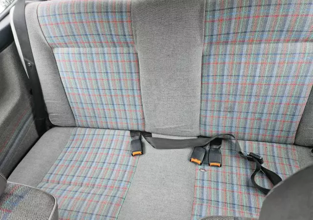 VOLKSWAGEN Golf 1.6 CL D