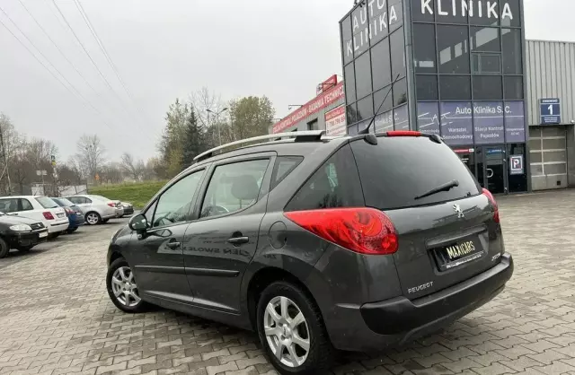 PEUGEOT 207 