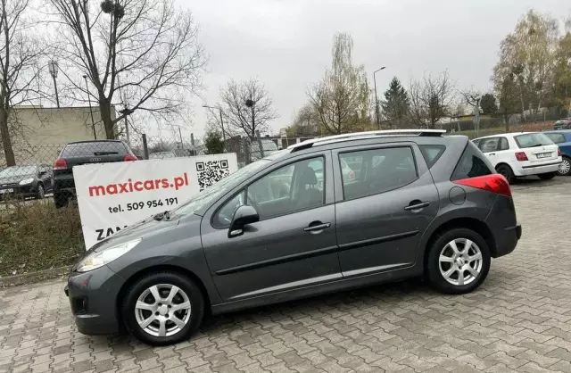 PEUGEOT 207 