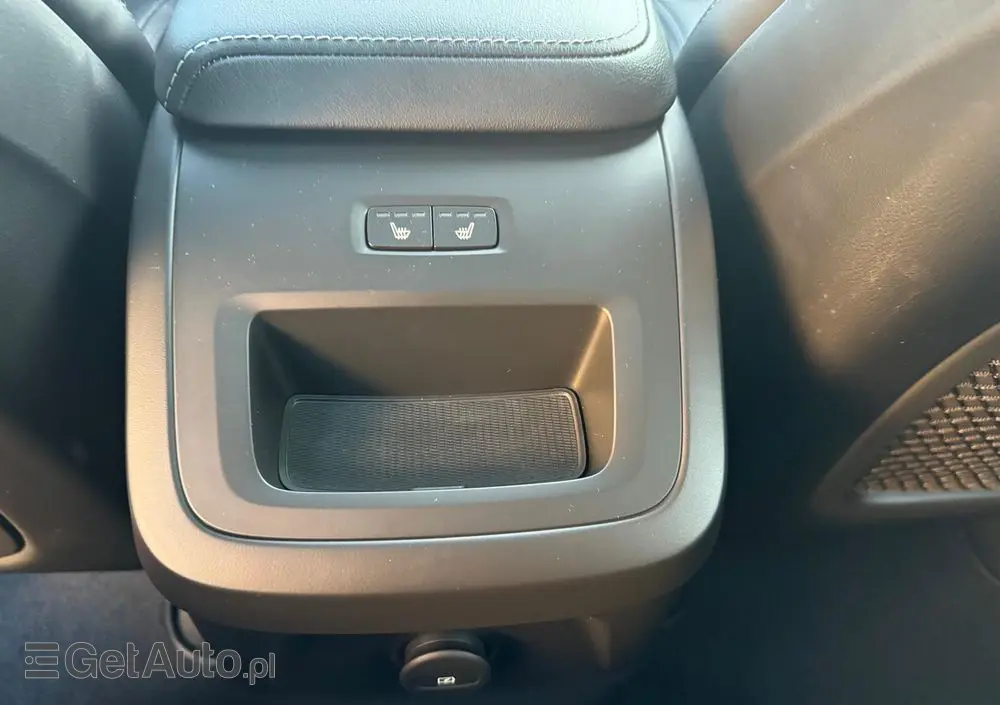VOLVO XC 60 T8 Plug-In Hybrid AWD R-Design