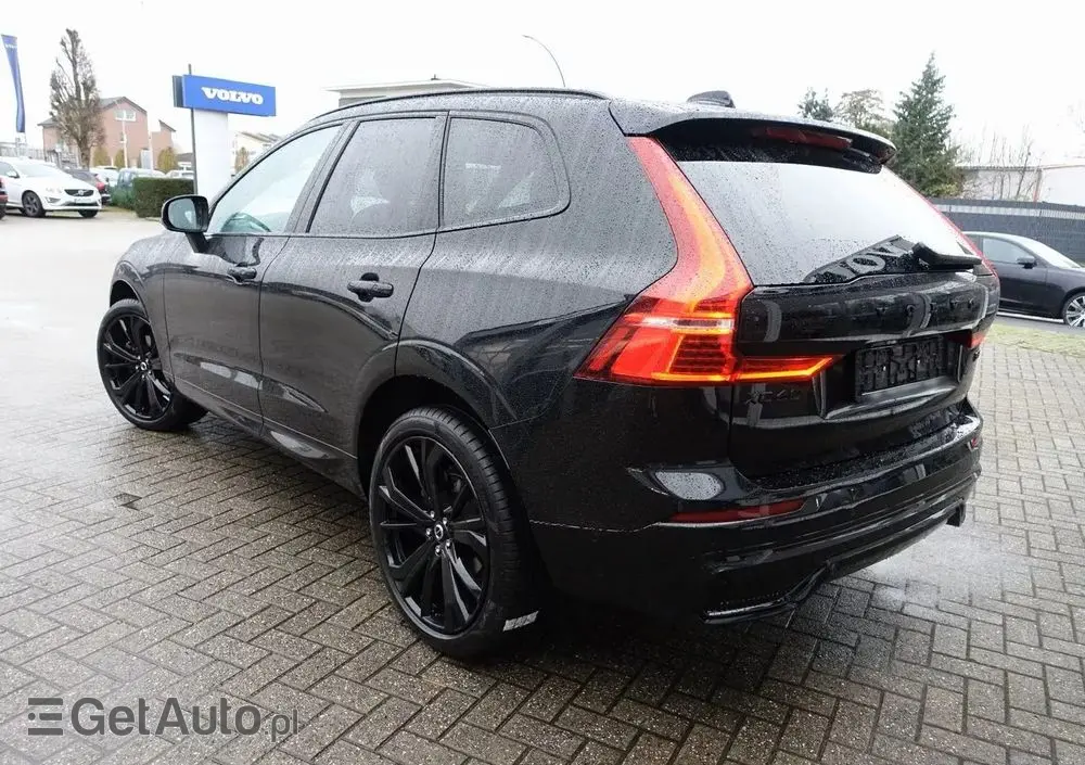 VOLVO XC 60 B5 B AWD Plus Black Edition