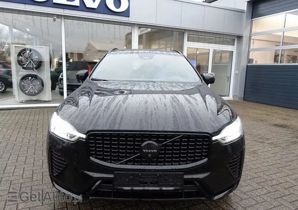 VOLVO XC 60 B5 B AWD Plus Black Edition