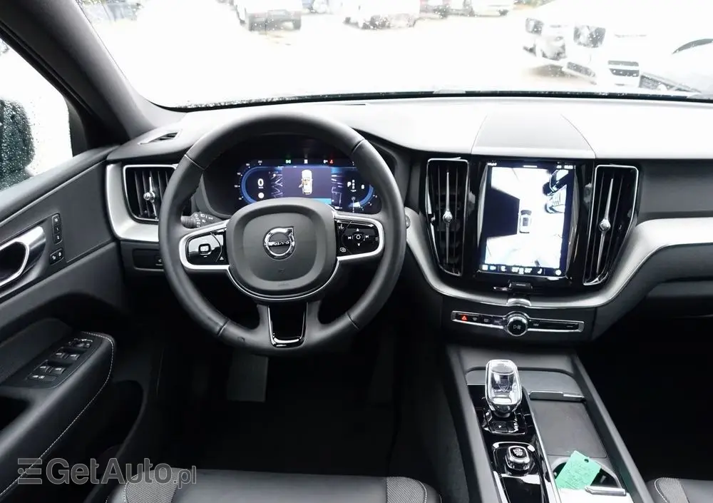 VOLVO XC 60 B5 B AWD Plus Black Edition