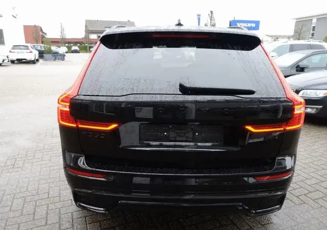 VOLVO XC 60 B5 B AWD Plus Black Edition
