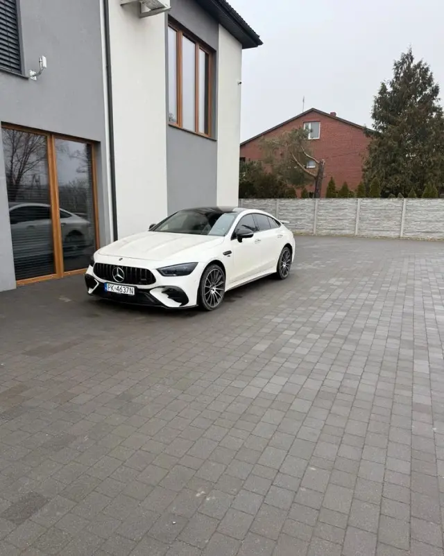 MERCEDES-BENZ AMG GT 43 4-Matic+