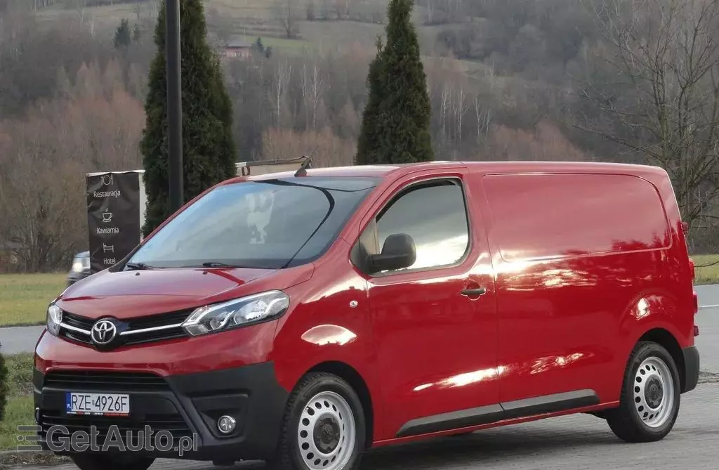 TOYOTA Proace 