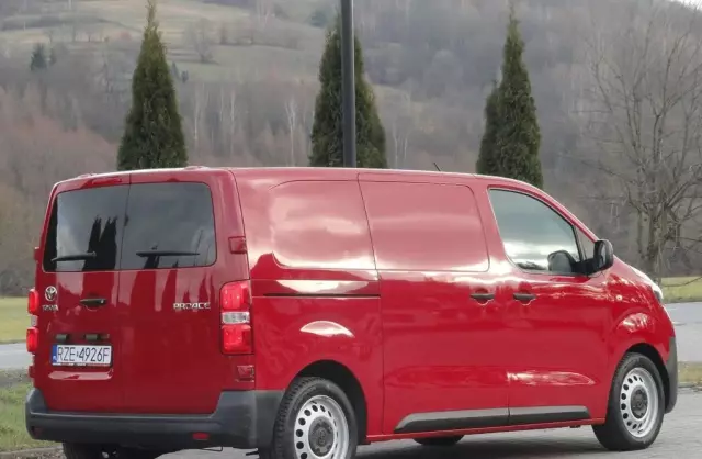 TOYOTA Proace 