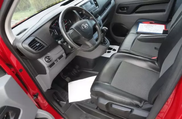 TOYOTA Proace 