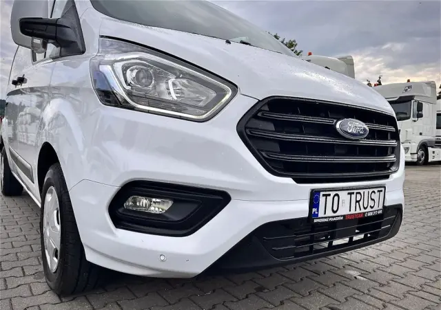 FORD TRANSIT CUSTOM LONG / SALON POLSKA / BEZWYPADKOWA / FAKTURA VAT 23% 