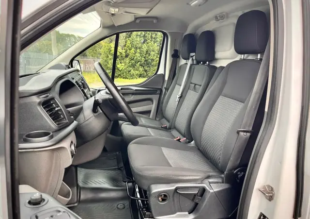 FORD TRANSIT CUSTOM LONG / SALON POLSKA / BEZWYPADKOWA / FAKTURA VAT 23% 