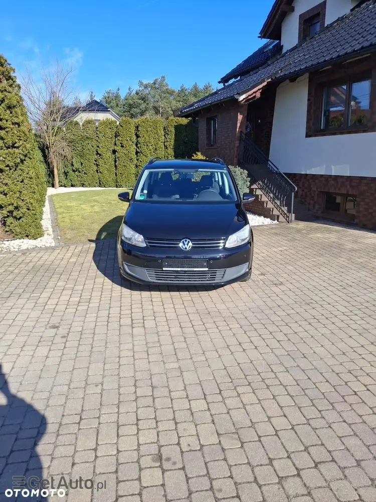 VOLKSWAGEN Touran 