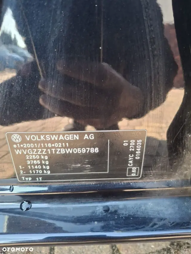 VOLKSWAGEN Touran 