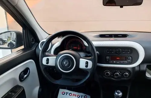 RENAULT Twingo 