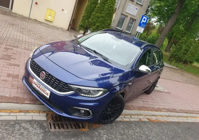 FIAT Tipo 1.4 T-Jet Mirror