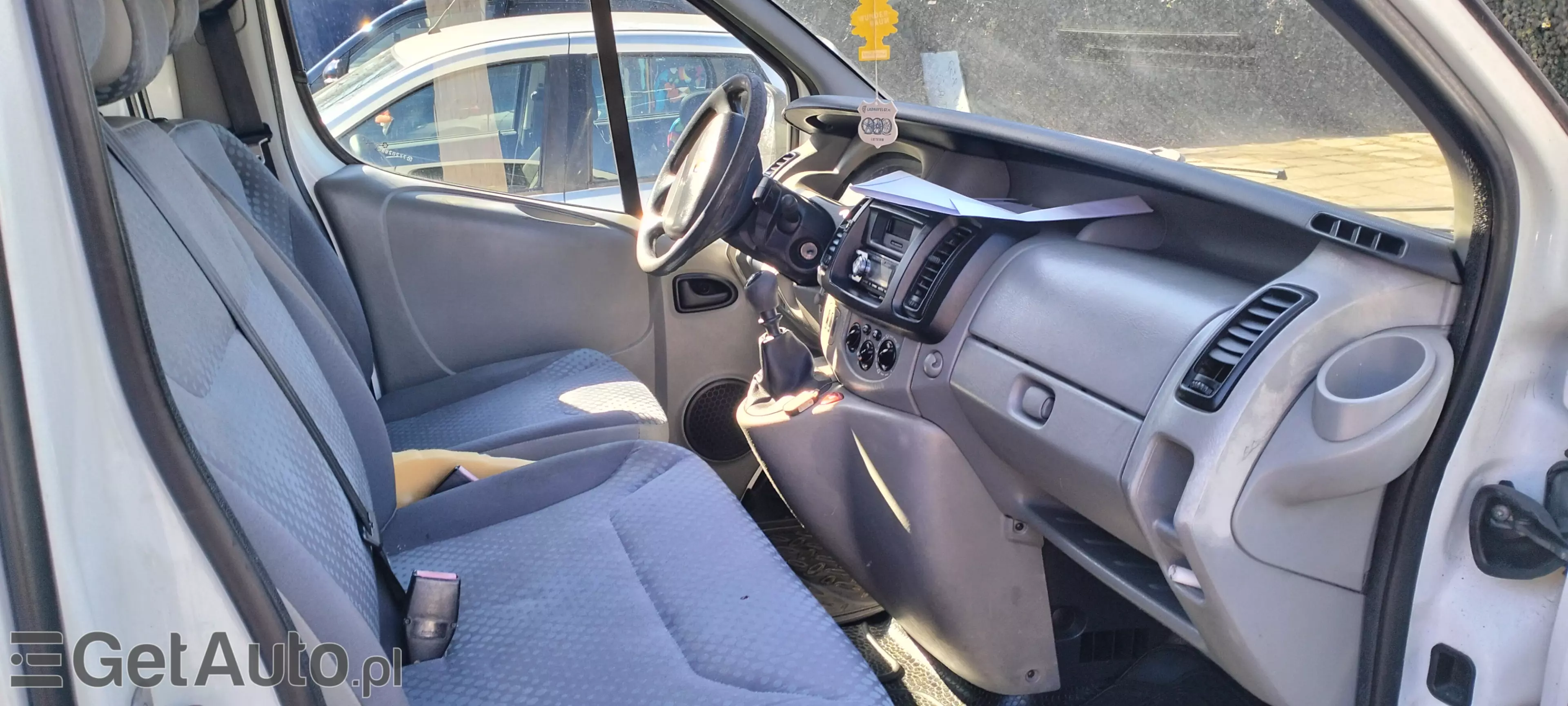RENAULT Trafic 