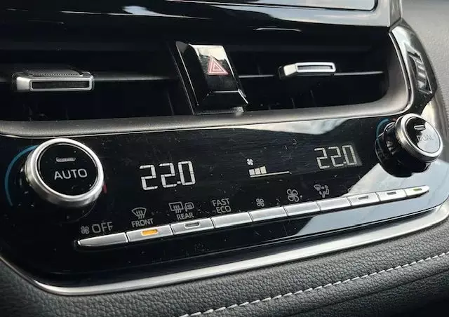 TOYOTA Corolla 1.8 Hybrid Comfort