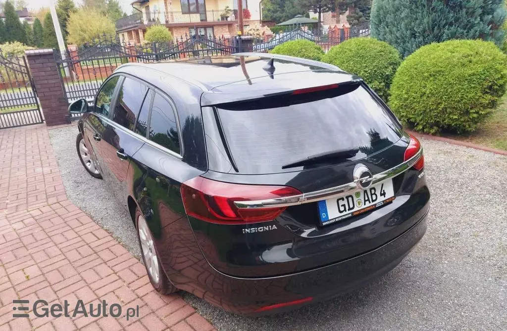 OPEL Insignia 