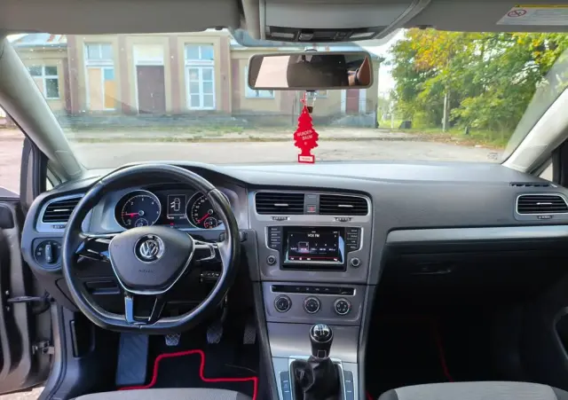 VOLKSWAGEN Golf VII 1.6 TDI BMT Highline