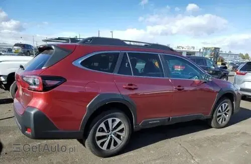 SUBARU Outback 