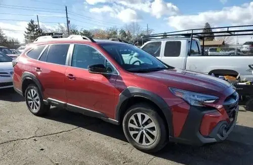SUBARU Outback 