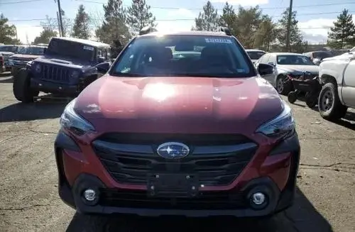 SUBARU Outback 