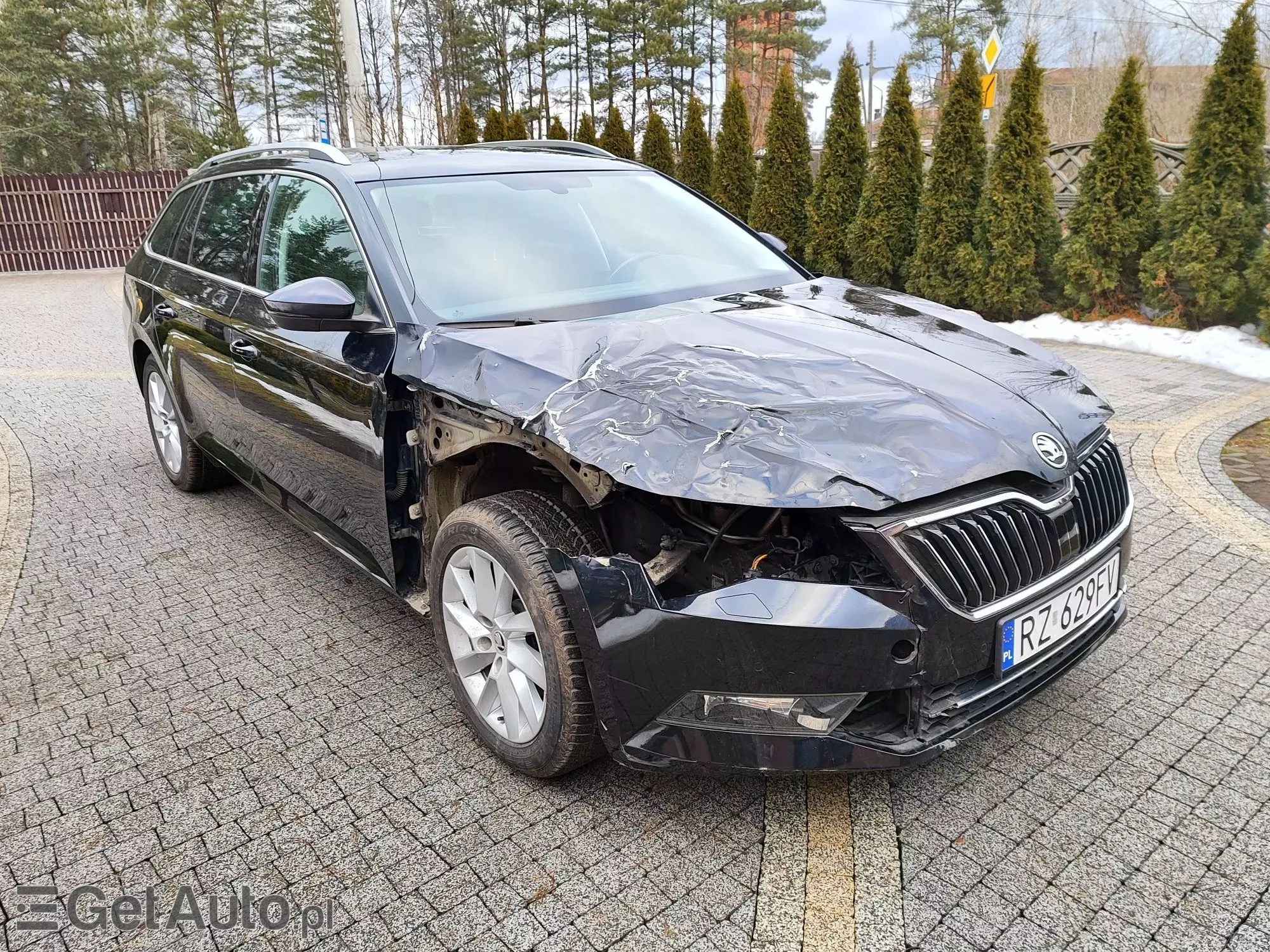 SKODA Superb 