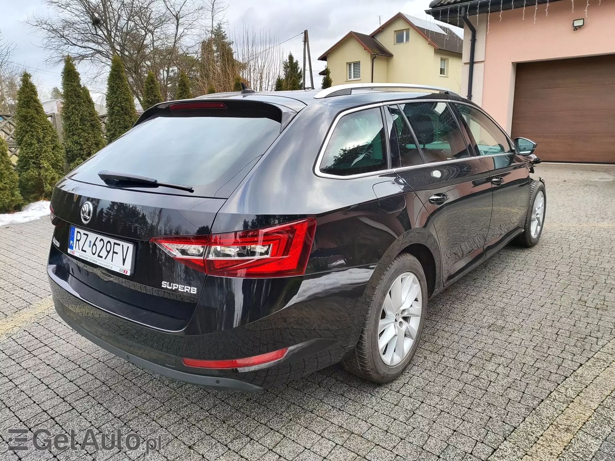 SKODA Superb 