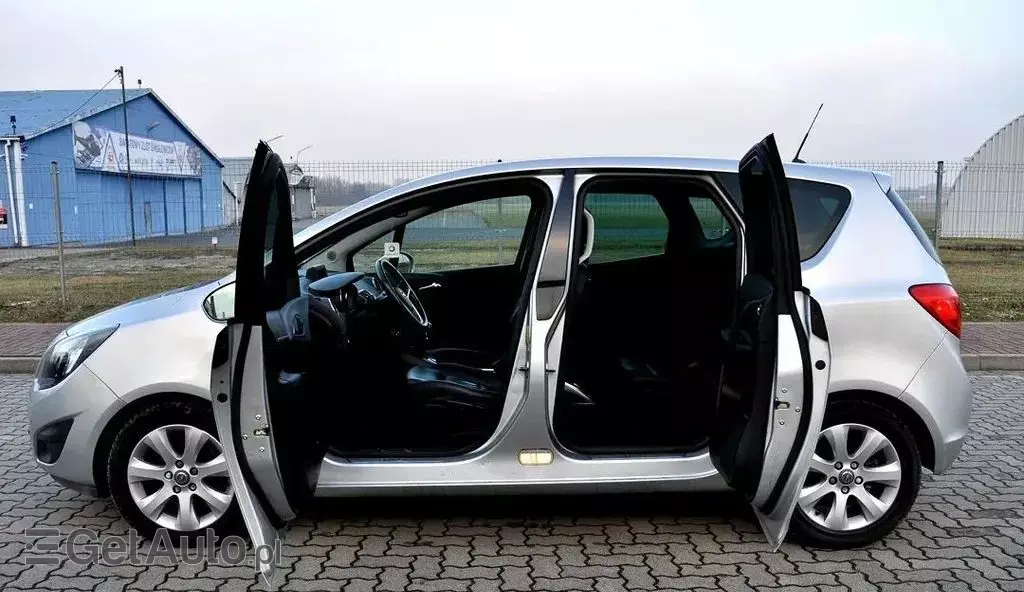 OPEL Meriva 