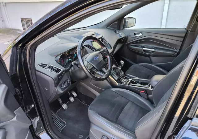 FORD Kuga 1.5 EcoBoost FWD ST-Line Black ASS GPF