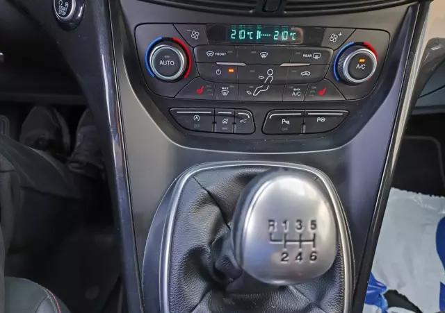 FORD Kuga 1.5 EcoBoost FWD ST-Line Black ASS GPF