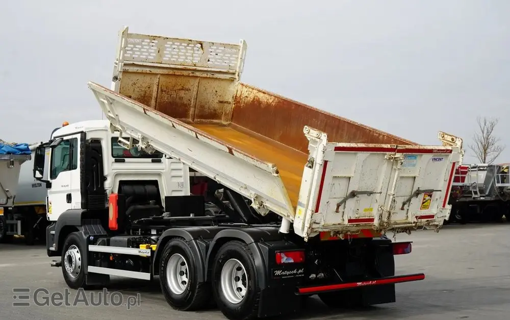 MAN TGS 26.400 / 6X4 / 2 STRONNA WYWROTKA / HYDROBURTA / AUTOMAT / EURO 6 