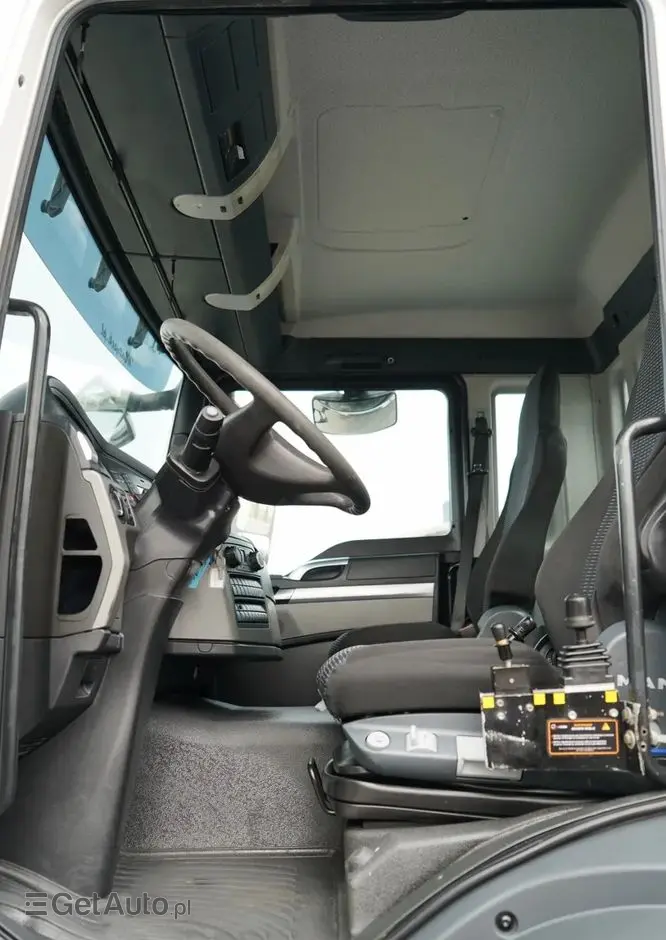 MAN TGS 26.400 / 6X4 / 2 STRONNA WYWROTKA / HYDROBURTA / AUTOMAT / EURO 6 