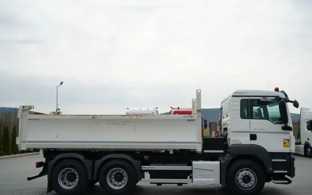 MAN TGS 26.400 / 6X4 / 2 STRONNA WYWROTKA / HYDROBURTA / AUTOMAT / EURO 6 