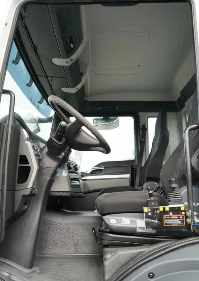 MAN TGS 26.400 / 6X4 / 2 STRONNA WYWROTKA / HYDROBURTA / AUTOMAT / EURO 6 