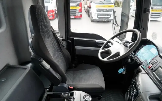 MAN TGS 26.400 / 6X4 / 2 STRONNA WYWROTKA / HYDROBURTA / AUTOMAT / EURO 6 