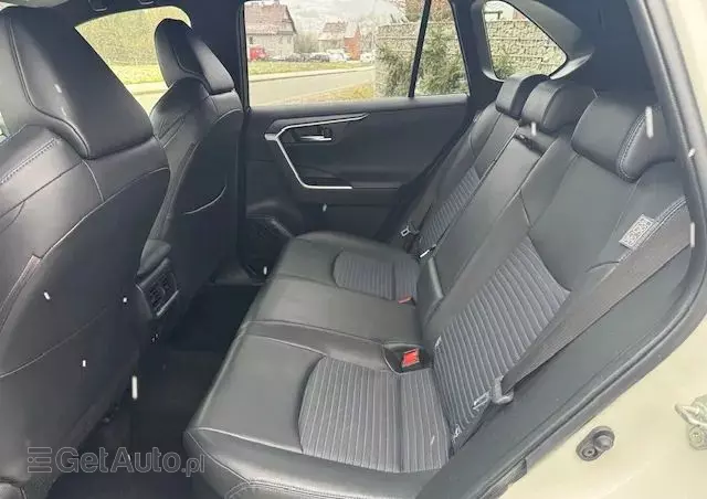 TOYOTA RAV4 2.5 4x4 Hybrid Club