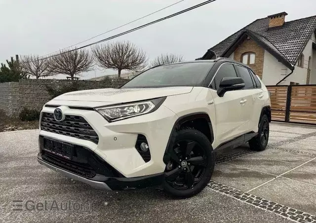 TOYOTA RAV4 2.5 4x4 Hybrid Club
