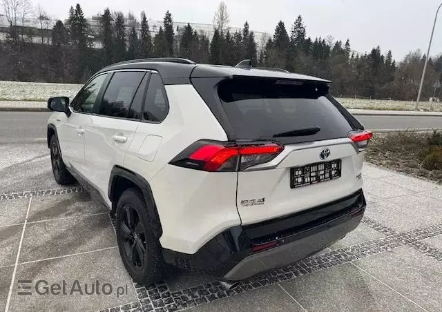 TOYOTA RAV4 2.5 4x4 Hybrid Club