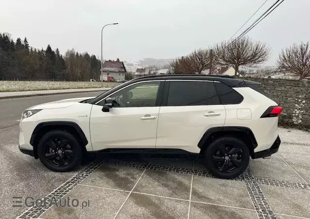 TOYOTA RAV4 2.5 4x4 Hybrid Club