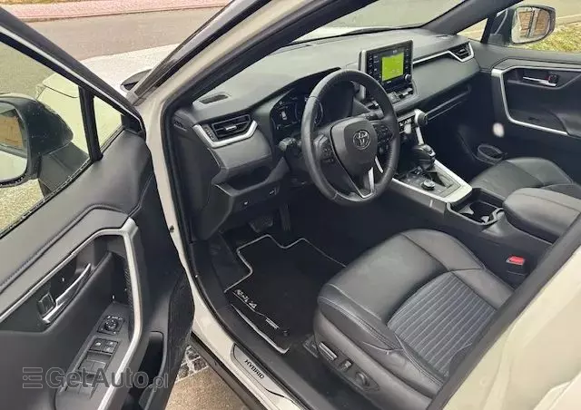 TOYOTA RAV4 2.5 4x4 Hybrid Club