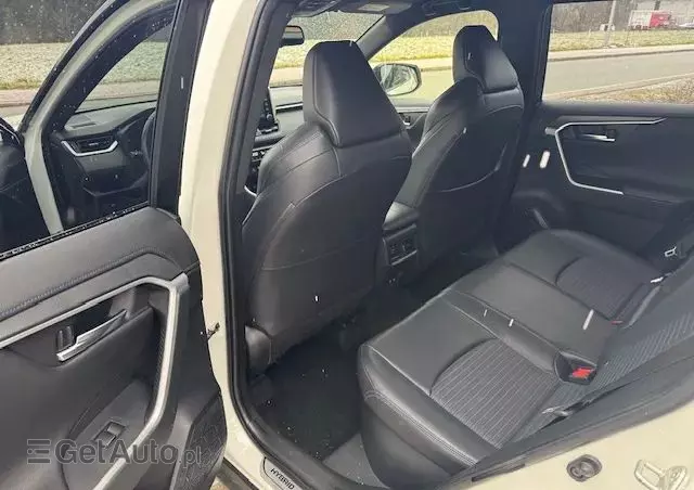 TOYOTA RAV4 2.5 4x4 Hybrid Club