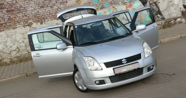 SUZUKI Swift 