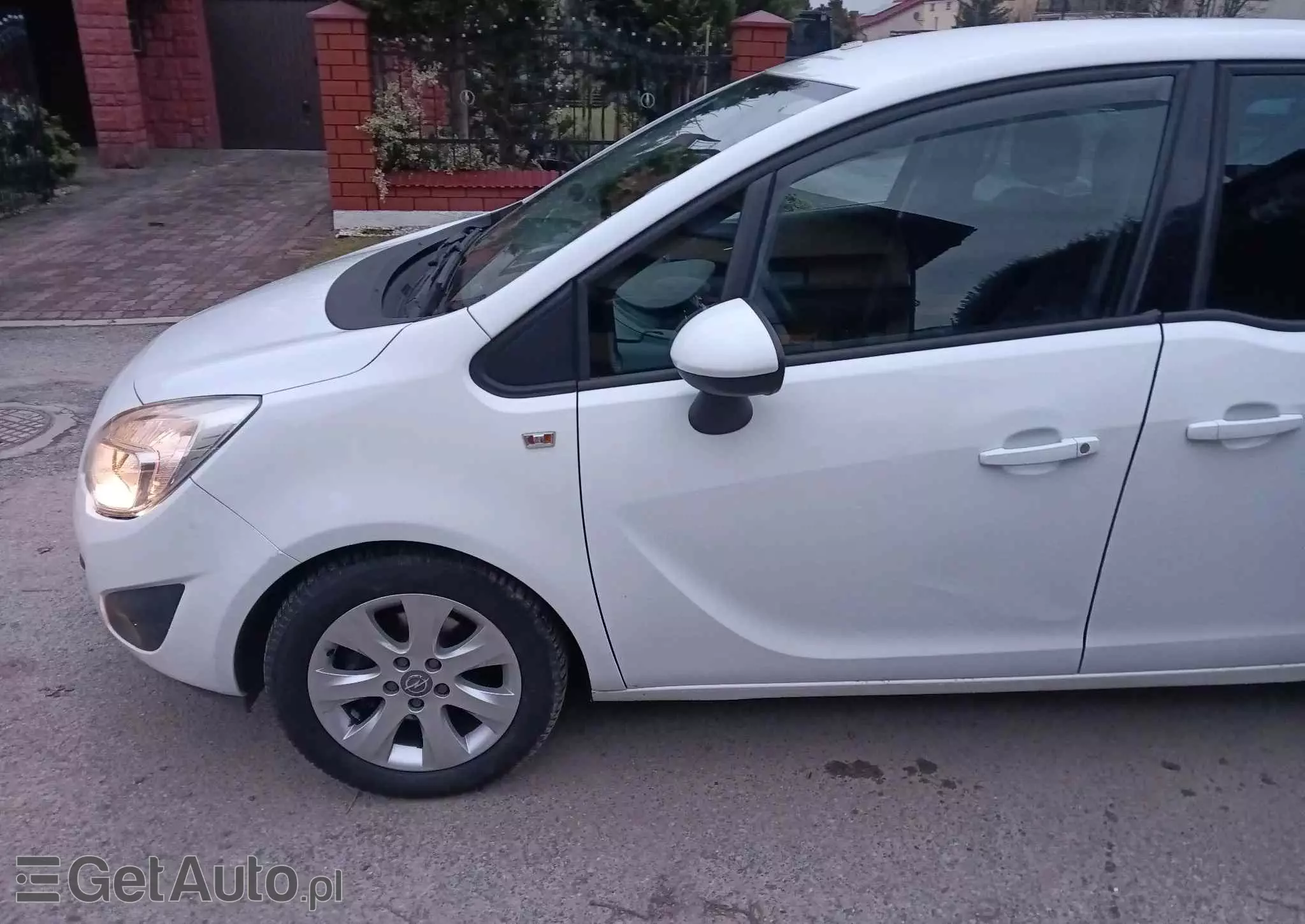 OPEL Meriva 1.4 Color Edition