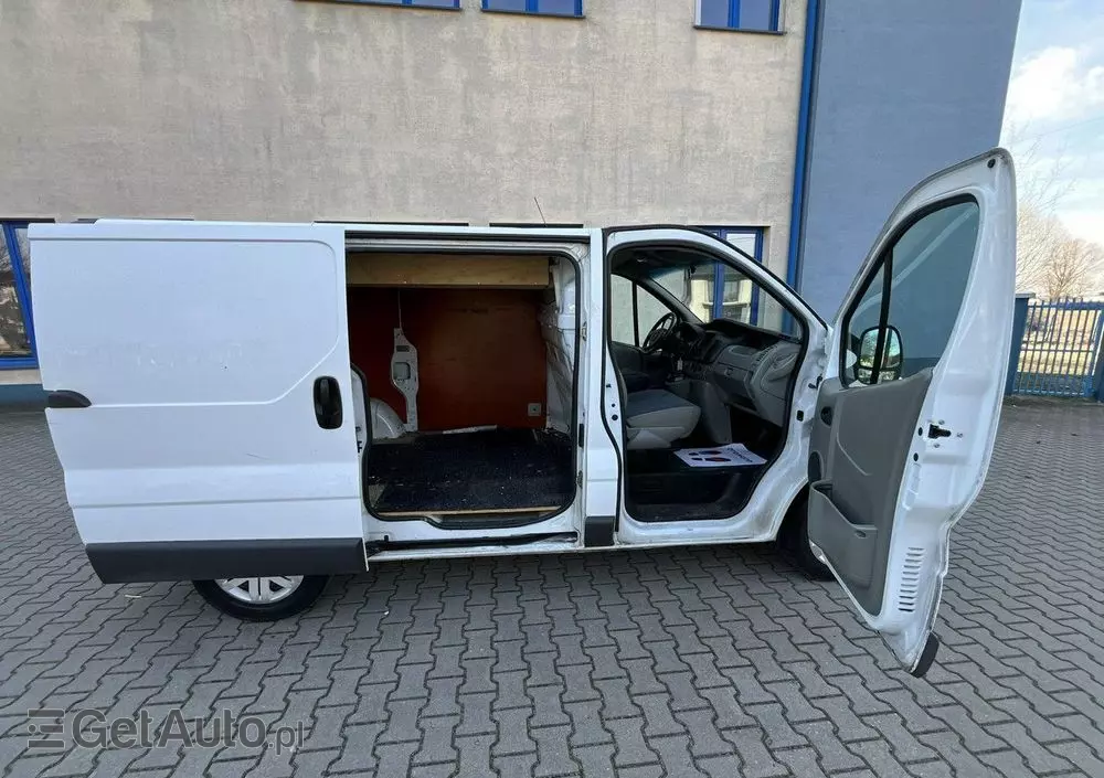 OPEL Vivaro 
