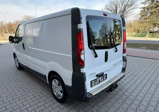 OPEL Vivaro 