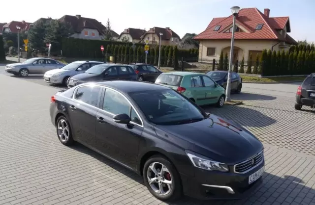 PEUGEOT 508 