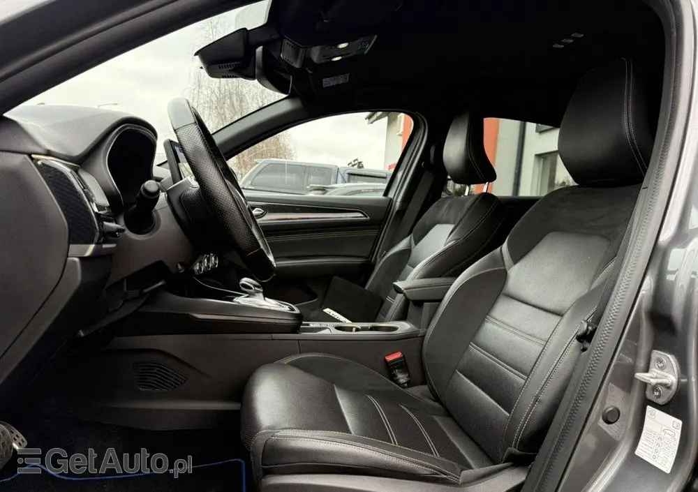 RENAULT Arkana 1.6 E-TECH E-Tech Engineered MMT