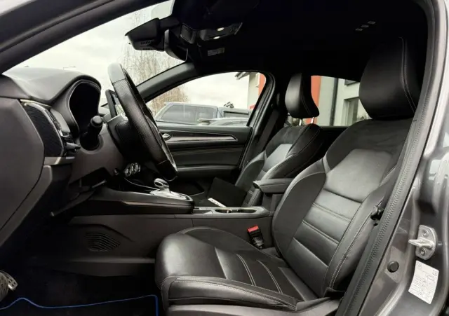 RENAULT Arkana 1.6 E-TECH E-Tech Engineered MMT
