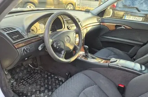 MERCEDES-BENZ Klasa E 