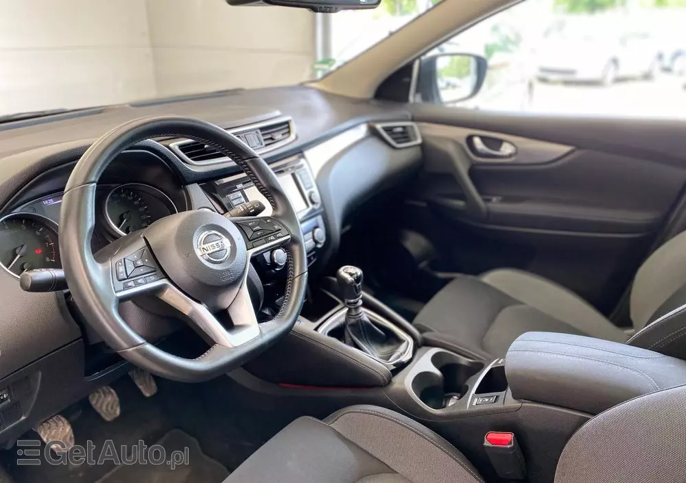 NISSAN Qashqai 1.2 DIG-T Tekna EU6